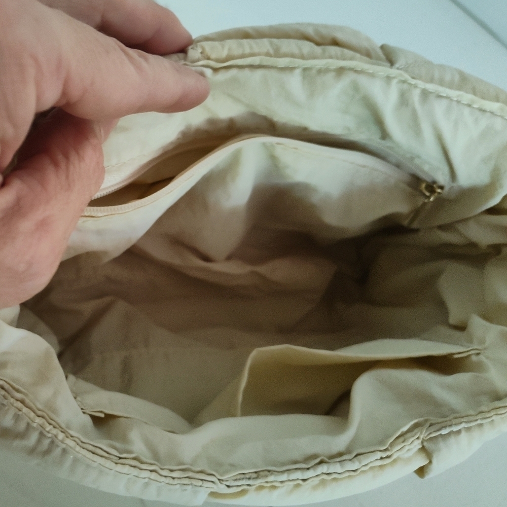 Women's Cream Beige Puffer Basketweave Crossbody Bag - Picture 4 of 5